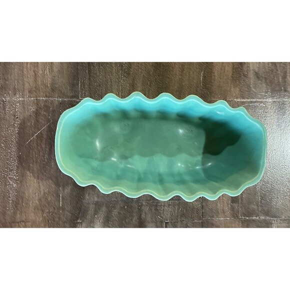 Vintage USA Pottery Turquoise Planter 8" Long Textured Scalloped Design Home De - Picture 4 of 11